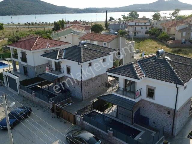 Ayvalık Sarımsaklı Lüx Premium Havuzlu Villalar