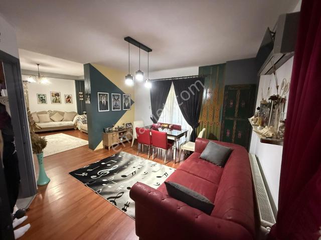 Ayvalık 150 Evler Kırlangıç Mevkii Satılık 4+1 Daire
