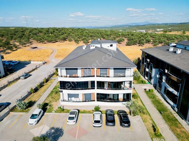 Ayvalık 150 Evler Mh. Site İçinde 3+1 Satılık Geniş Daire