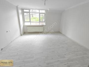 Ayvalı Mah.de Cadde Üzerinde Kiralık 3+1 Giriş Daire