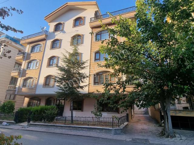 Ayvalı Mahallesi Kardeşlerde Katta Asansörlü