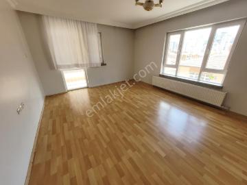 Ayvalı Sinem Sokak'ta Kat Konumunda 3 Oda 1 Salon Kiralık Daire