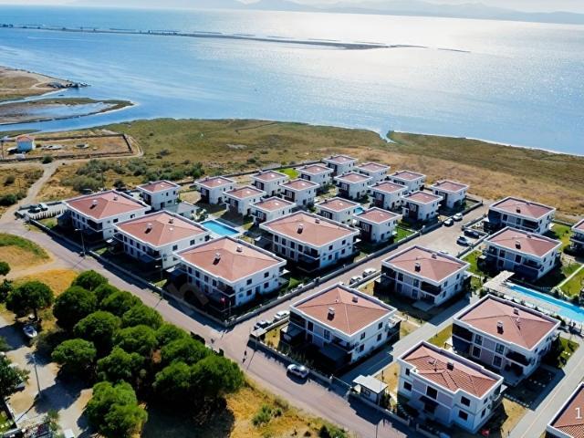 AYVALIK ALTINOVA KOLAYLI2+ HAVUZLU FULL EŞYALI 2+1 KİRALIK Daire