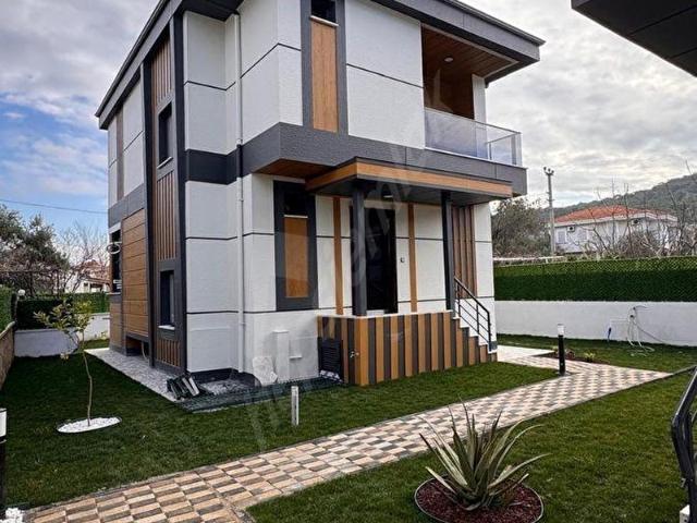 AYVALIK SEFAÇAMLIK MH LAKA MEVKİ SATLIK 3+1LÜX VİLLA