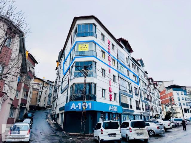 Çayyurt Mahallesinde Satılık Lüks Köşebaşı 3+1 Daire net 160m²