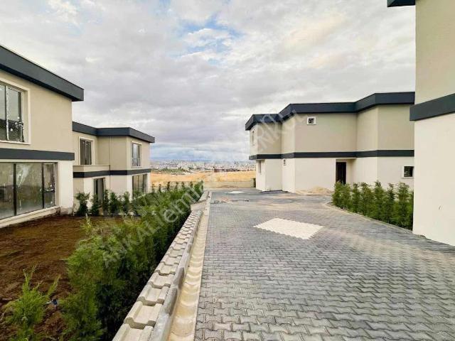 Ayyıldız Bağlıca'da Fırsat Site İçi Villa