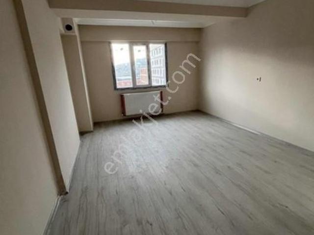 Ayyıldız Emlaktan Ring Yolu Üzeri 3. Ara Kat 2+1 Satılık Daire