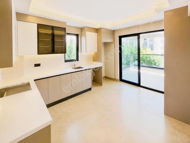 Ayyıldız Mahallesinde Butik Site İçi Sıfır Lux 4+1 Daireler.