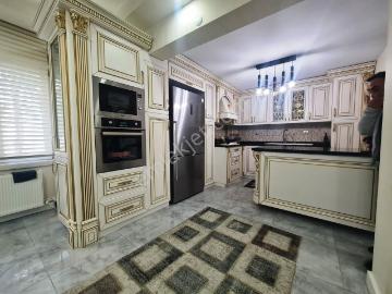 Ayyıldız Mh De 3 Katlı Kapalı Otopark özel Yapım 7+2 Lüks Villa
