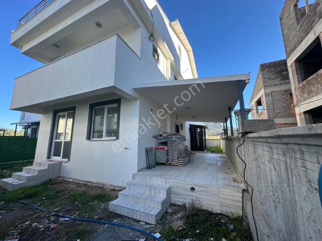 Ayyden Satılık Villa