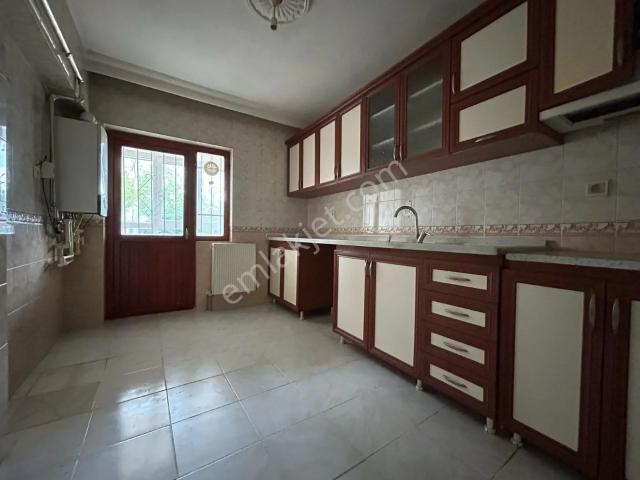 Ayzen Emlak'tan Saray Tam Merkezde 3+1 Kiralık Daire