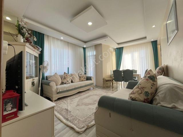 Az er Yapıdan Merkezi Konumda Çift Balkonlu Satılık 2+1 Daire