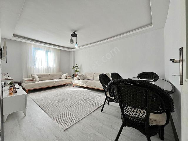 Az er Yapıdan Bahçelievler'de Site İçerisinde Satılık 2+1 Daire!