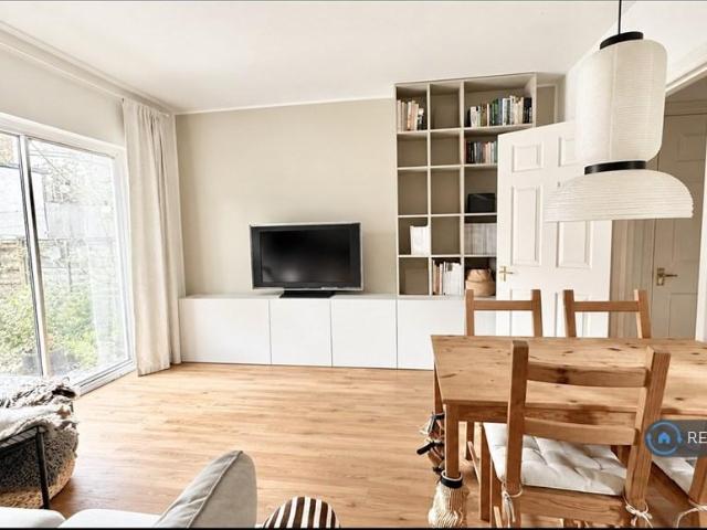 Azof Street, Greenwich, London, SE10 1 bed flat to rent £1,900 pcm £438 pw