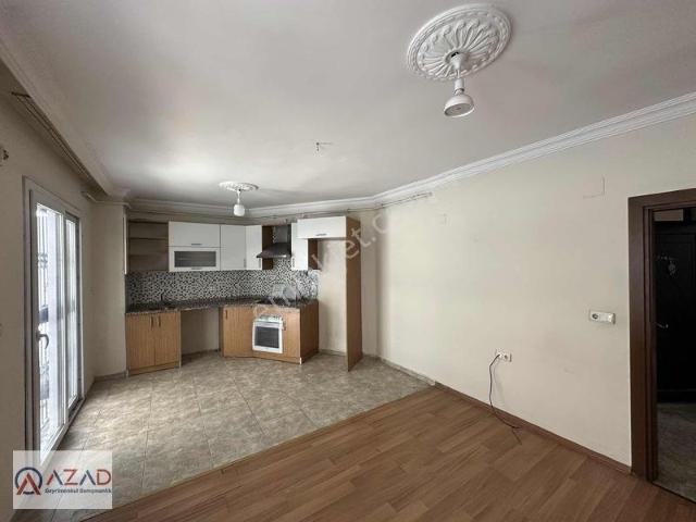 Azad mithat Paşa İlkokul Civarı 3+1 Teraslı Satlık Daire