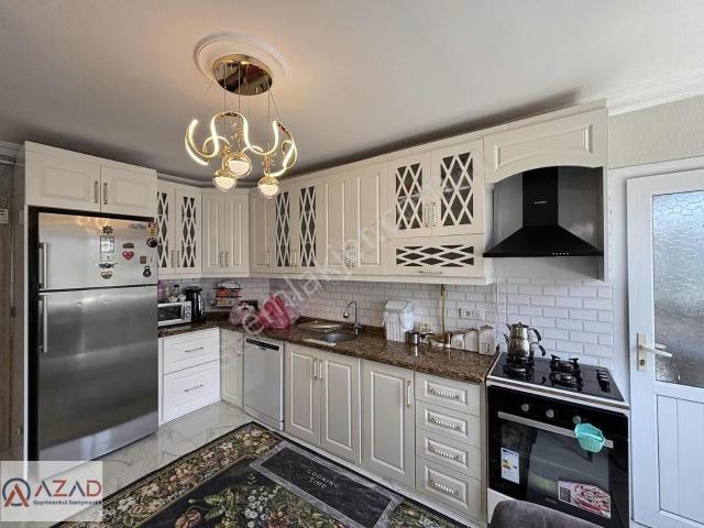 Azad adabilim Koleji Civarı Satılık 4+1 200m2 Satılık Daire
