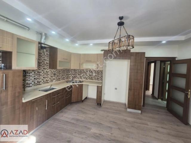 Azad bahcelı Bulvarı 2. Etapta Kıralık 4+1 Daire