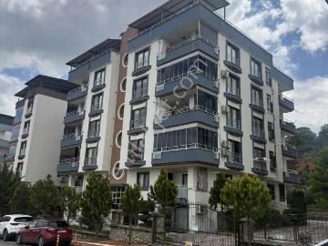 Azad Fakıuşağı Site İçerisinde Satılık 4+1 210m2 Ferah Daire