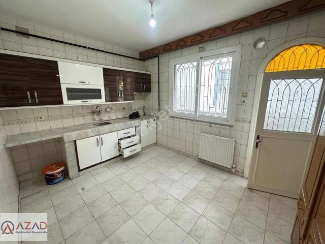 Azad yeni Hayat Hastanesi Civarı Kiralık 3+1 Müstakil