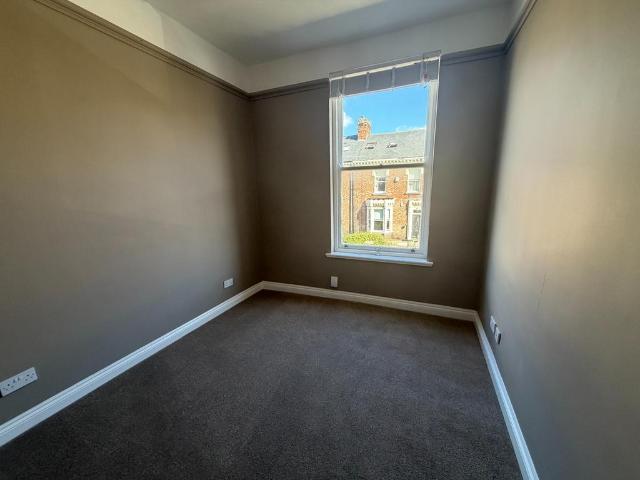 Azalea Terrace North, Sunderland SR2 1 bed flat to rent £725 pcm £167 pw