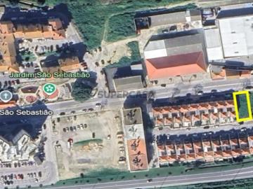 Azambuja | a 50km de Lisboa o terreno ideal para a casa que procura