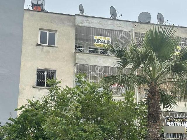 Aziz Emlak'tan Halkkent'te Kiralık 2 + 1 Daire Önü Açık