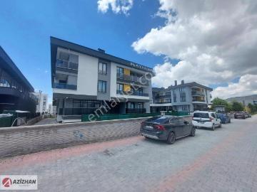Azizhandan Tramvaya Ve Şafak Caddesine Yakın Kiralık 2+1 Daire