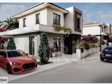 Azizhan'dan Yaka Meram'da Satılık Müstakil Brüt 300 M² Villa