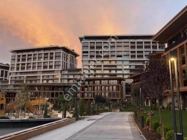 Azizhan'dan Yalı Tipi Bahçe Kat Kiralık Daire