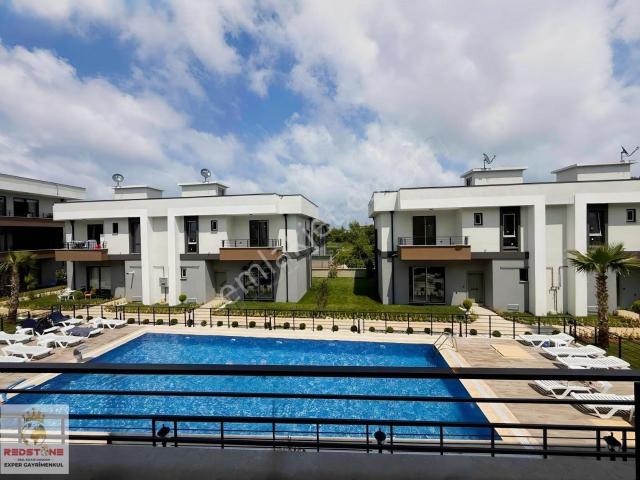 Aziziye'de Havuz Cephe Ayrı Mutfak 2+1 Kiralık Daire