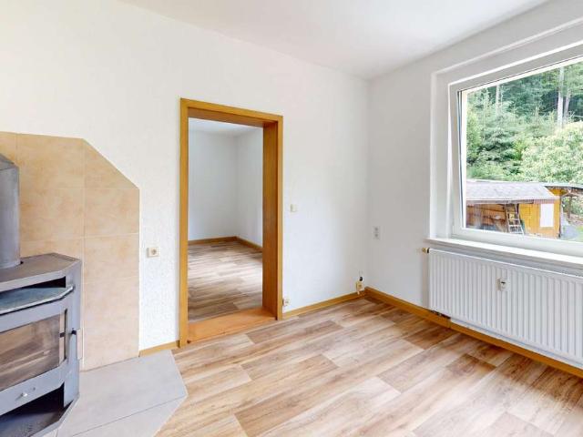 Azubi, Single oder Neustarter Hier wartet dein neues Zuhause mit Kamin und Burgblick!