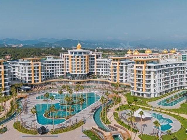 AZURA WORLD TÜRKLERDE 129 M HAVUZ MANZARALI 2+1 LÜKS SATILIK