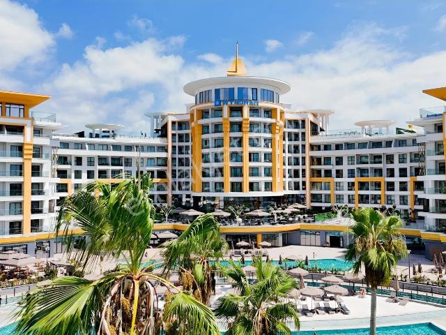 Azura World B Blok Havuz & Deniz Manzaralı Full Eşyalı 2+1