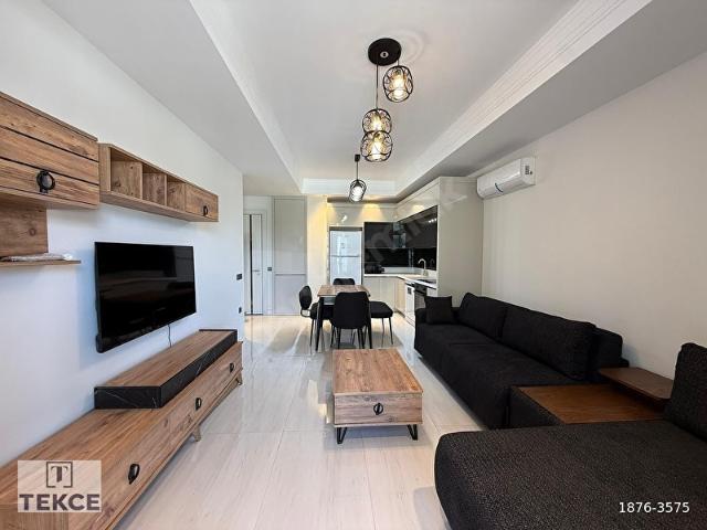 Azura World'de Dağ Manzaralı Eşyalı Kiralık Daire TEKCE