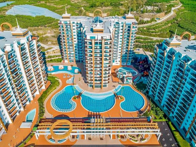 Azura Park'ta Panoramik Manzaralı Lüks 3+1 Daire