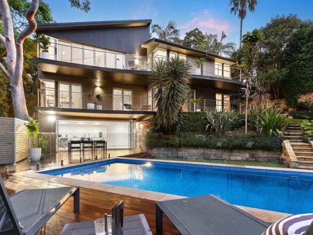 'Azura' | Resort Style Designer Sanctuary with Northerly Vistas