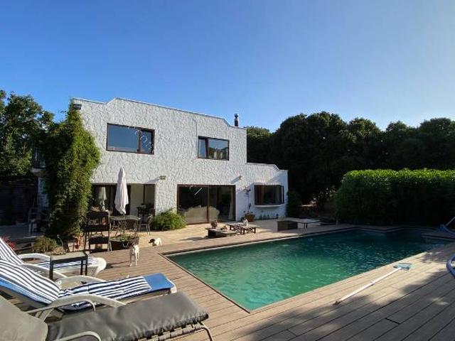 Año corrido hermosa casa 3D, en condominio Campo Mar