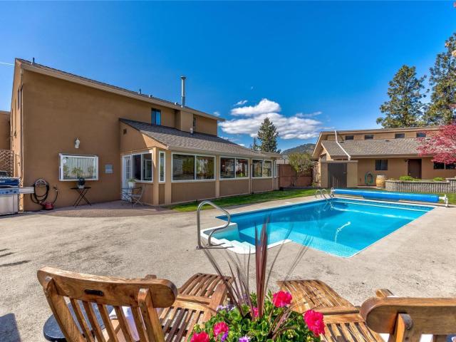 B0017 2579 Pineridge Place West Kelowna BC V4T 2J7 1 3 Bedroom House for Rent