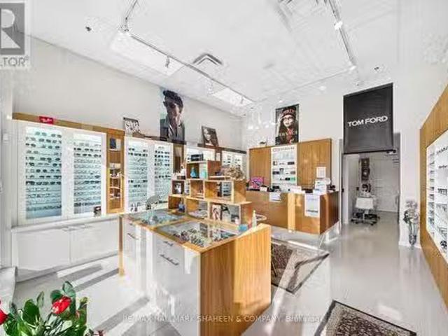 B10 9610 Yonge Street, Richmond Hill, ON, L4C 1V6 commerci.