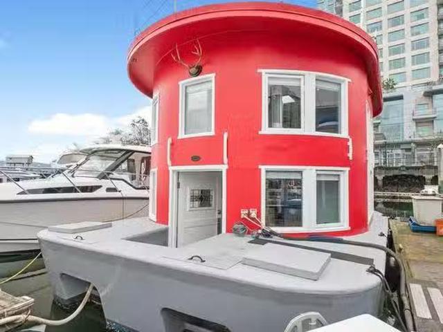 B17 1525 Coal Harbour Quay, Vancouver, BC, V6G 3E7 house for.