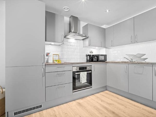 B1 3RH, England, United Kingdom | 2 bed apartment for rent #148151274 | Rentberry