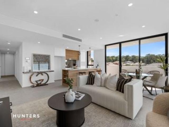 B208/90 98 Glenmore Ridge Drive, Glenmore Park