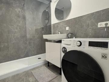 B2B Only: Premium 3 Bedroom Corporate Flatshare for Project Teams in Bogenhausen