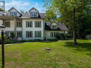 B7 22 Wasaga Woods Circle, Wasaga Beach, ON, L9Z 2N1 townhouse for sale | Listing ID S13483 | Royal LePage