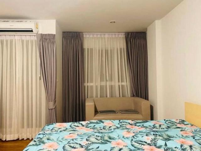 #b4824 7/ / ให้เช่า Miami Bangpu สอบถาม ld line @condoboy
