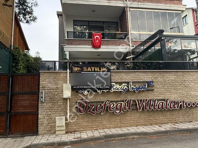 B.m Real Estate Satılık 4+1 Muhteşem Mustakıl Ev Önü Açık