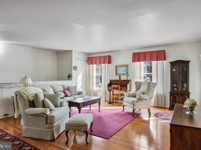 b Neils Ct, Mount Laurel, Condo For Sale
