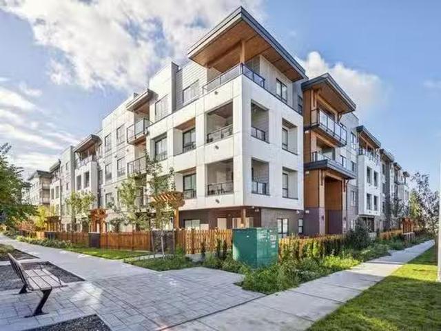 B Avenue, Langley, BC, V2Y 1T9 Single Family Property For Sa.