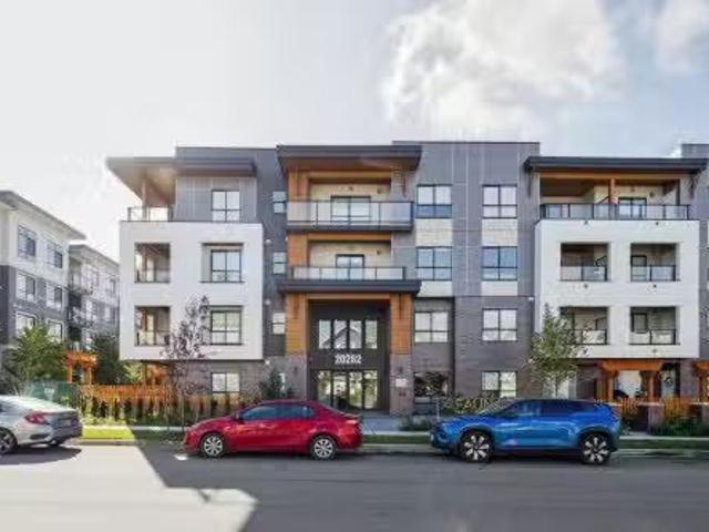 B Avenue, Surrey, BC, V2Y 1T9 Single Family Property For Sal.