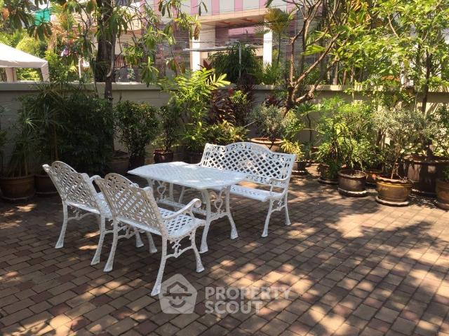 บ้านเช่า 3 ห้องนอน พื้นที่ 204 ตร.ม. ลาดยาว จตุจักร ID 1382